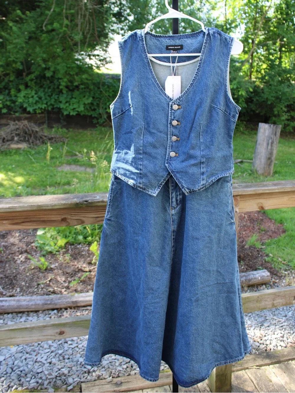 Sold - Picture 1 of 4